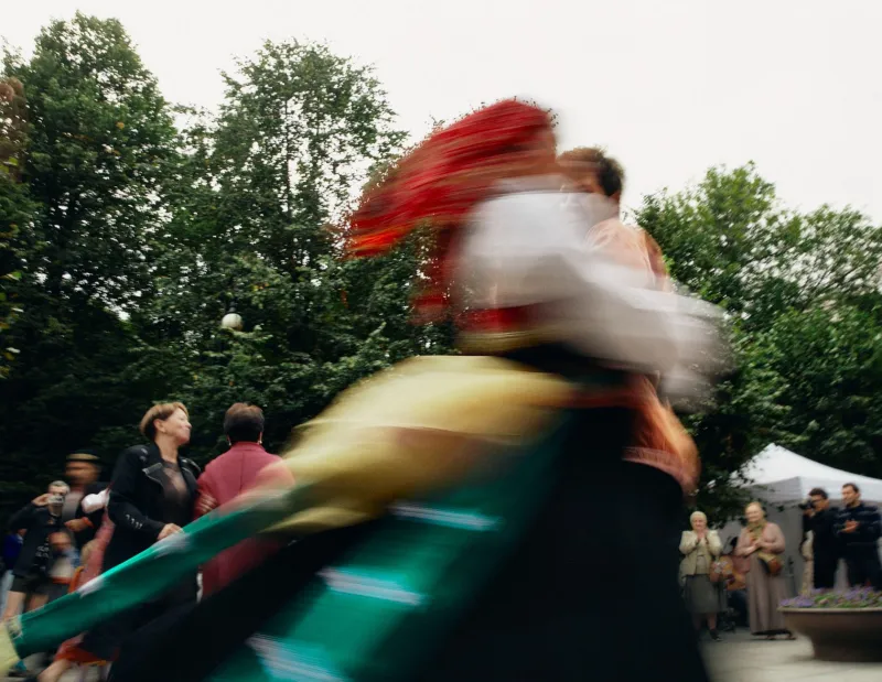 Where the Amateurs Gather: Seven Unlikely Stages Keeping Folk Tradition Alive
